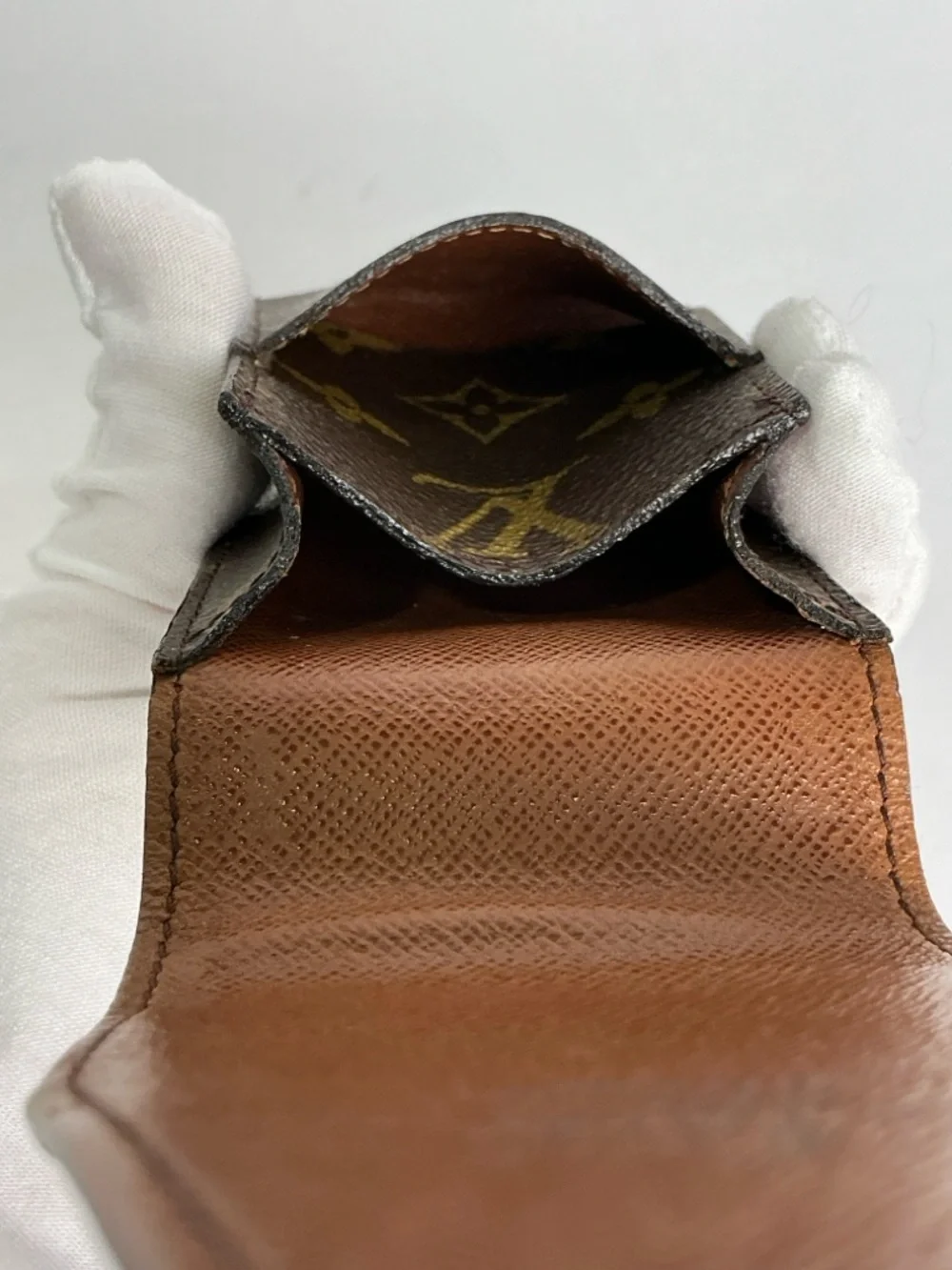 Louis Vuitton Brown Monogram Cigarette Tobacco Case Accessory Lip Stick Holder - Picture 9 of 16